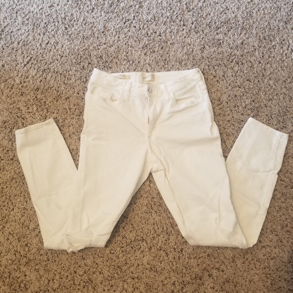 Universal Thread Jeans